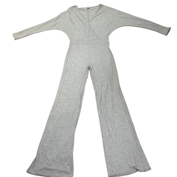 Femme Luxe Women's Gray Ribbed Knit Wide Leg Jumpsuit UK 10 V-Neck - Picture 1 of 8